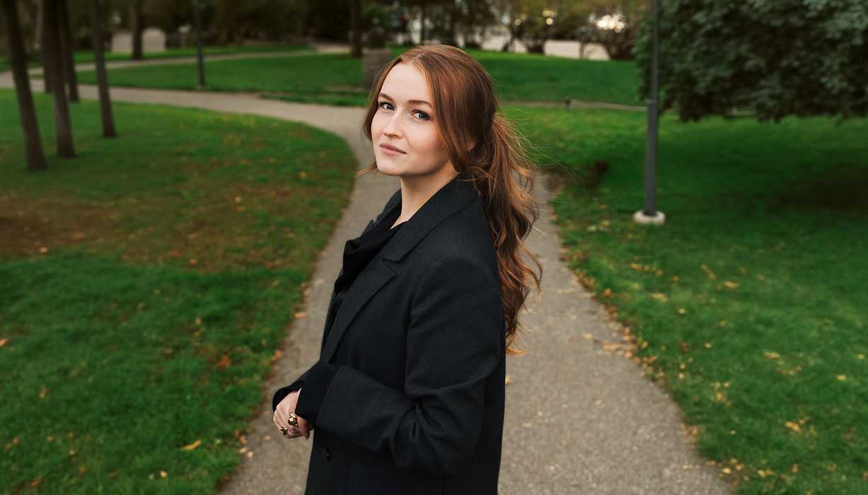 thilda-header-park-ljus-3000x2000
